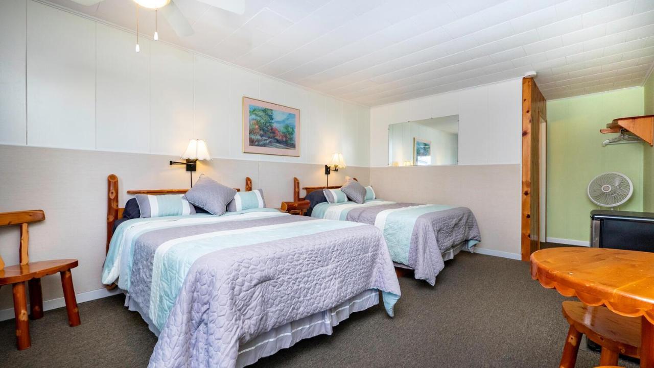 Bel Air Cottages And Motel Sauble Beach Exteriör bild