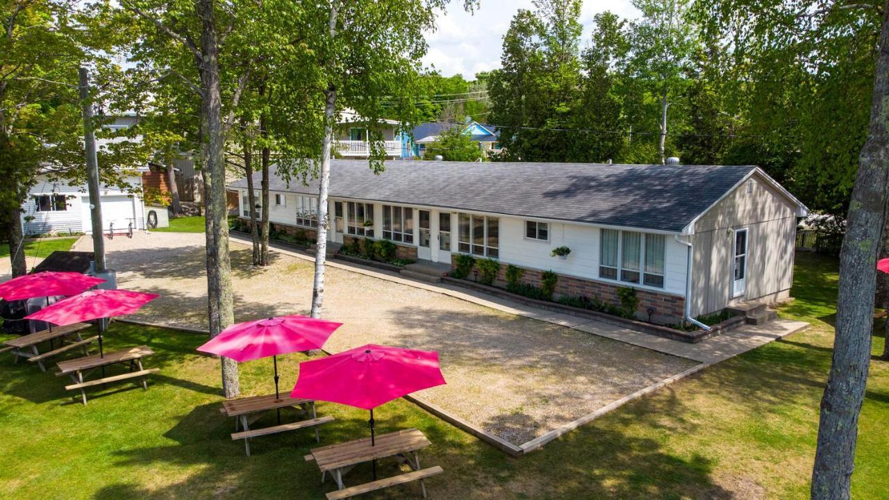 Bel Air Cottages And Motel Sauble Beach Exteriör bild