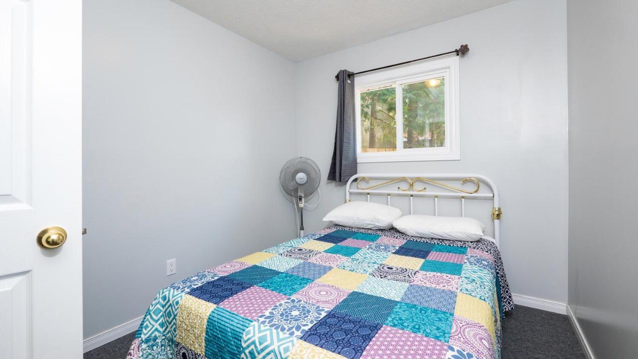 Bel Air Cottages And Motel Sauble Beach Exteriör bild