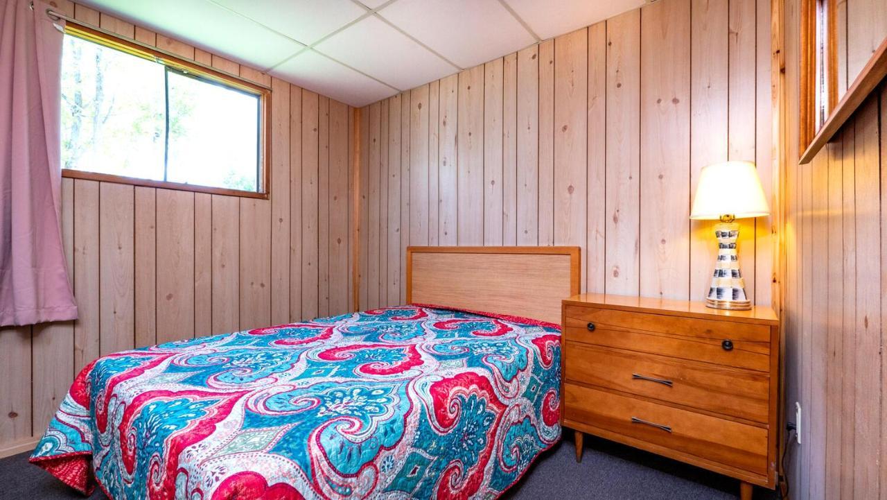 Bel Air Cottages And Motel Sauble Beach Exteriör bild